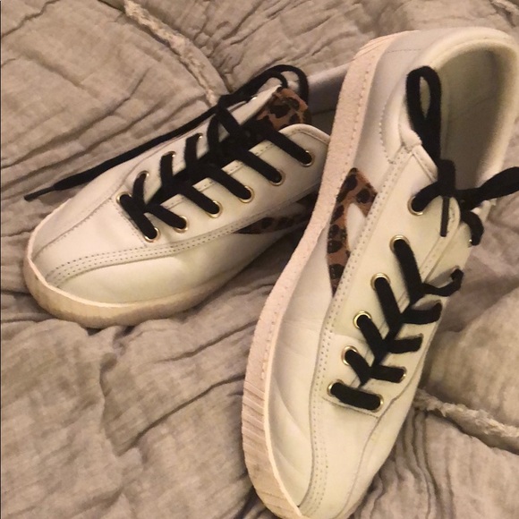 Size 8 tretorn sneakers - Picture 3 of 3